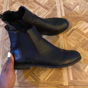 Black Chelsea Boots